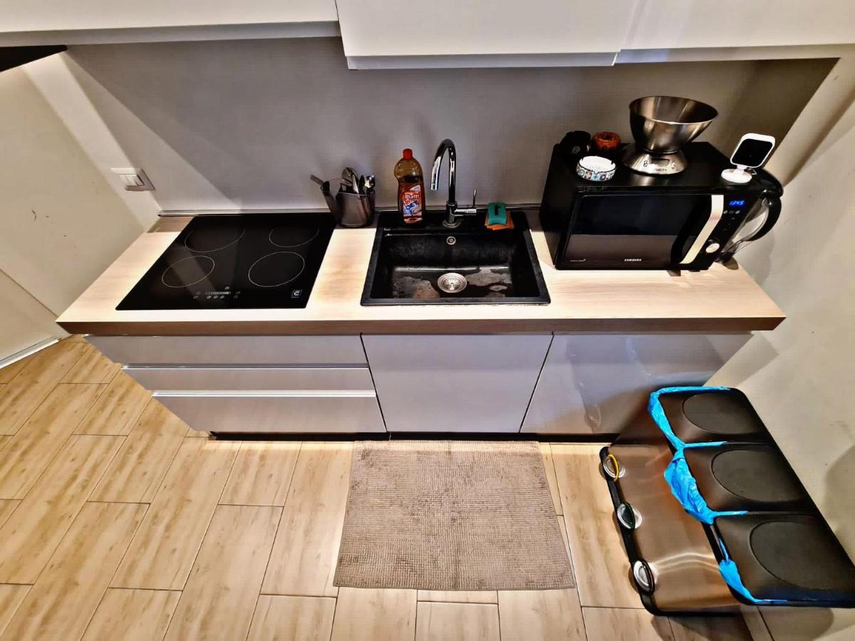 Modern Apartment Cozy Style Rome Bagian luar foto
