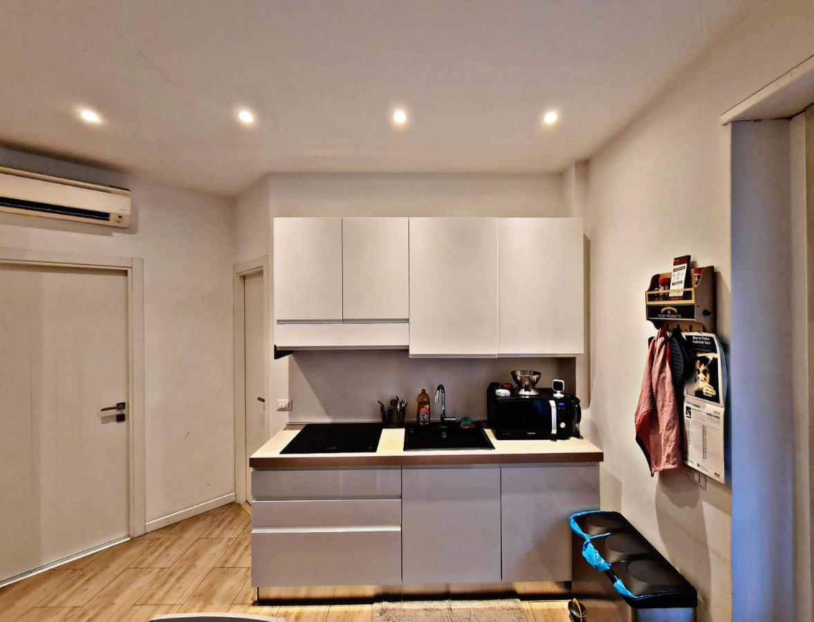 Modern Apartment Cozy Style Rome Bagian luar foto