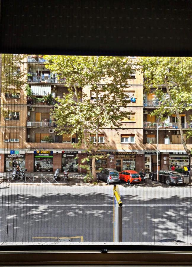 Modern Apartment Cozy Style Rome Bagian luar foto